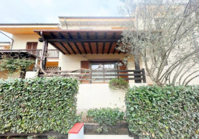 Pgs Immobiliare srls Guardioli Bouganville Villetta a schiera con terrazza attrezzata e posto auto privato La Maddalena